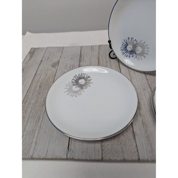 Vintage Kutani Set 4 Bread Dessert Plates 6 1/2" White Silver Gray Bursts Japan - Picture 5 of 9